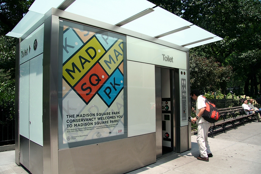 Toilet public shop